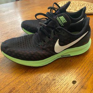 Men's Nike Pegasus 35 Size 8